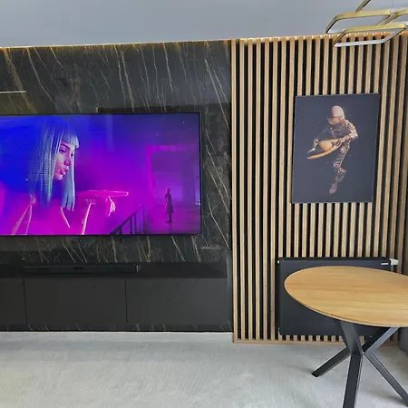 Hamba Cosmos- Self Check-in, 24h , Vat, Parking
