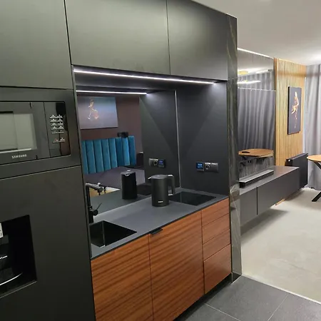 Apartment Hamba Cosmos- Self Check-in, 24h , Vat, Parking Warsaw